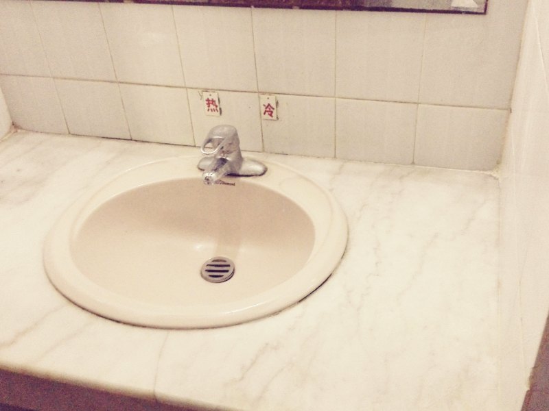hotelPic