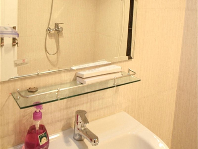 hotelPic