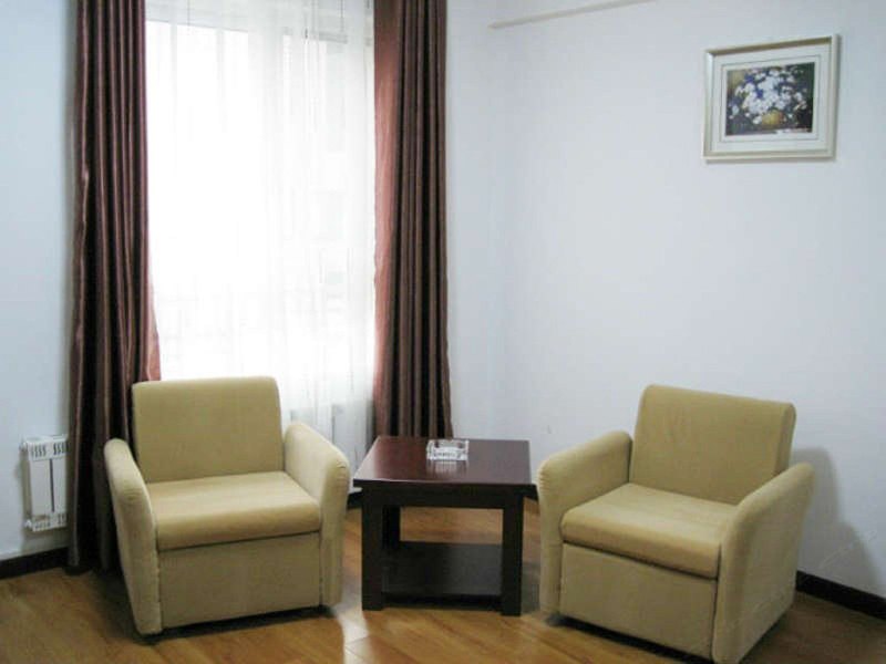 hotelPic