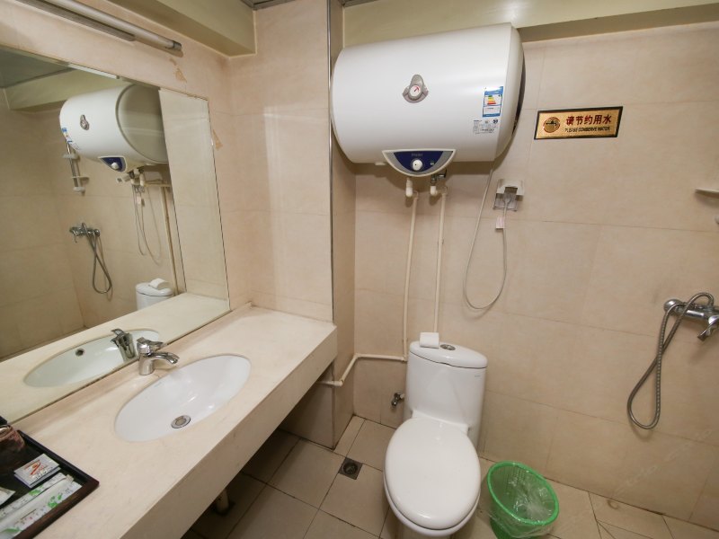 hotelPic