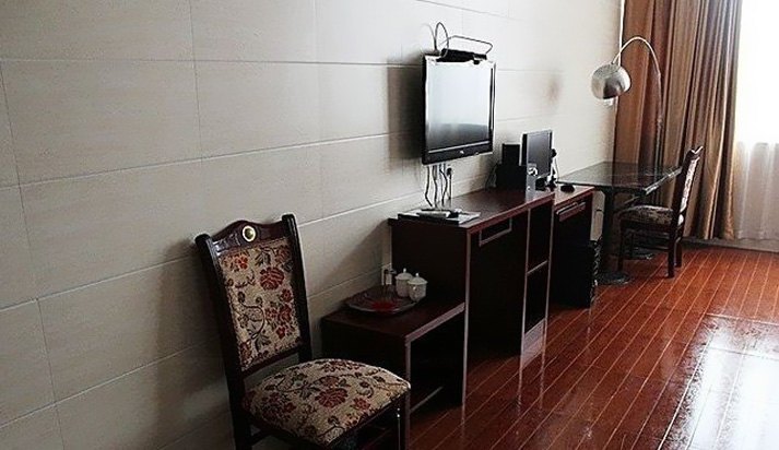 hotelPic