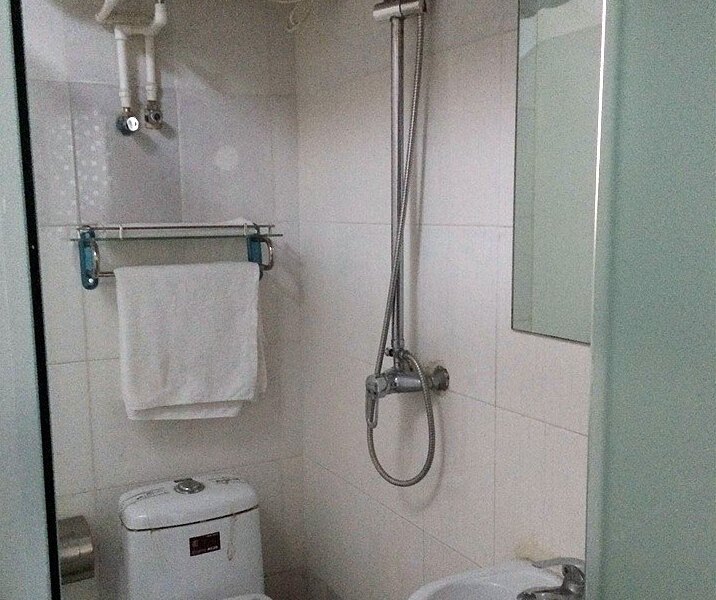 hotelPic
