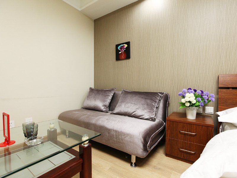 hotelPic
