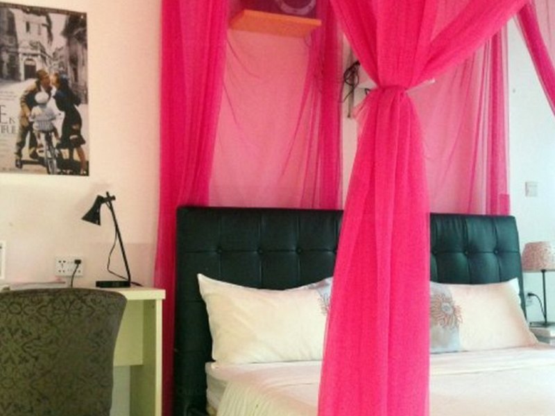 hotelPic