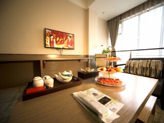成都旅游团报价十一天_成都华欣跟团游_豪华成都游
