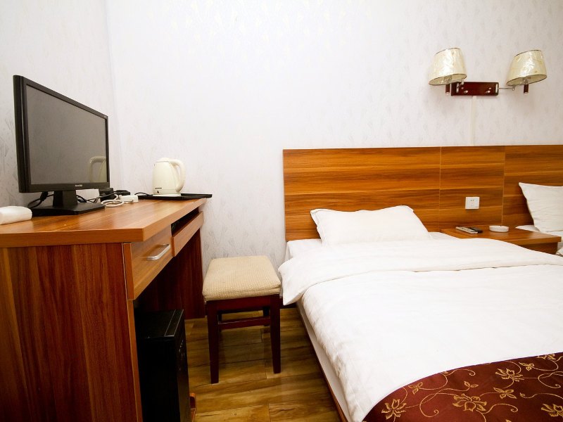 hotelPic