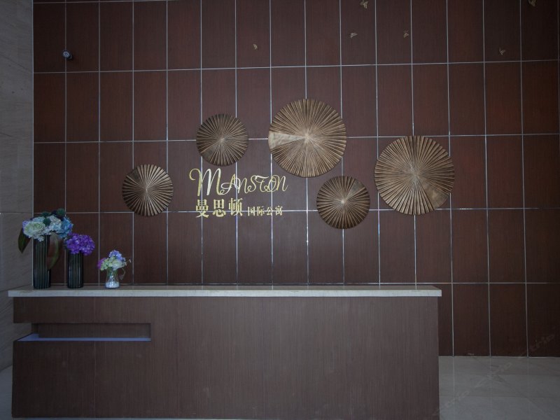 hotelPic