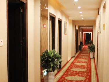 hotelPic