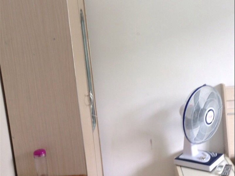 hotelPic