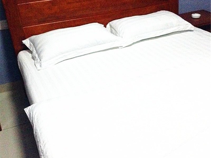 hotelPic