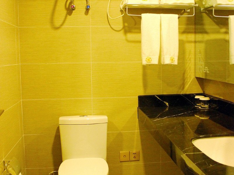 hotelPic