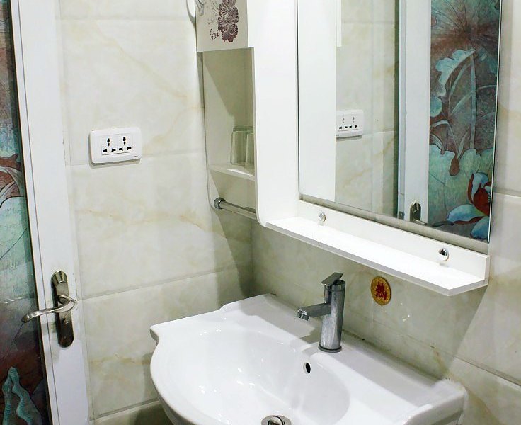 hotelPic