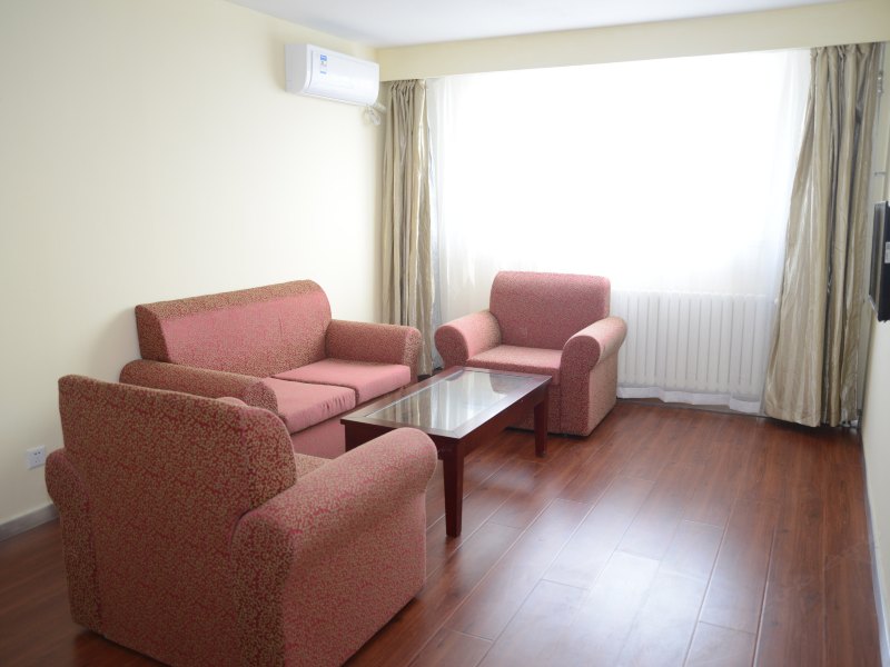 hotelPic