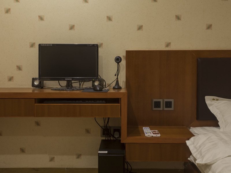 hotelPic