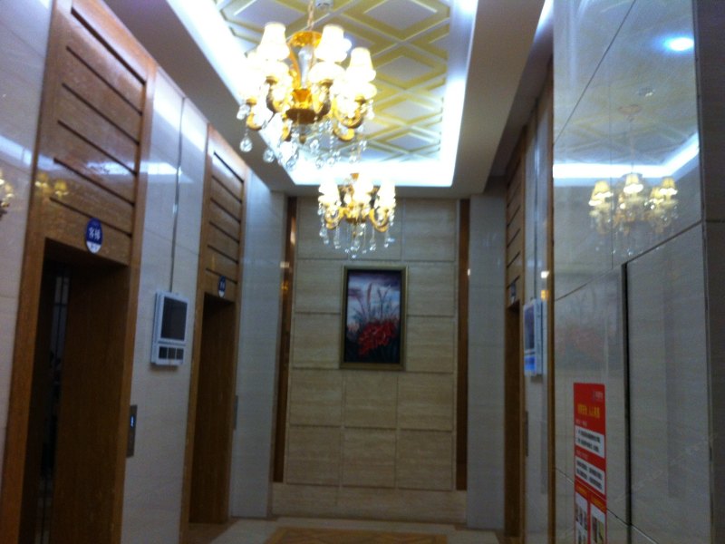 hotelPic