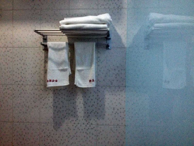 hotelPic