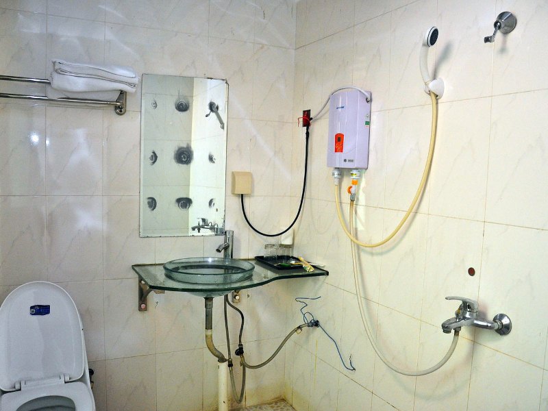hotelPic