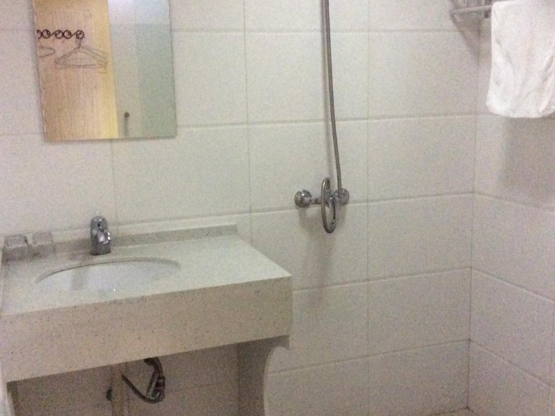 hotelPic
