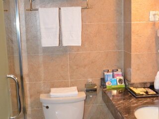贵州黄果树定制旅游价格_跟团贵州黄果树游线路_贵州黄果树8日旅游团