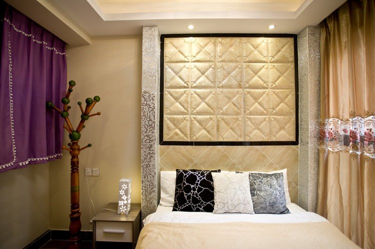 hotelPic