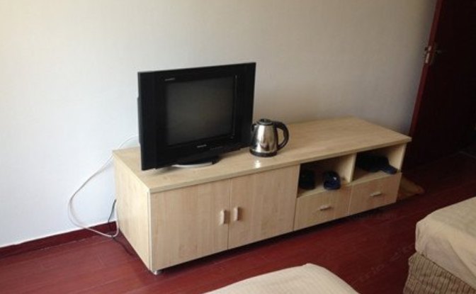 hotelPic