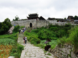 貴州黃果樹瀑布跟團還是自由行_貴州黃果樹瀑布旅游價格多少跟團_去貴州黃果樹瀑布靠譜的旅行團