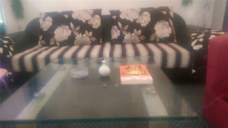 hotelPic