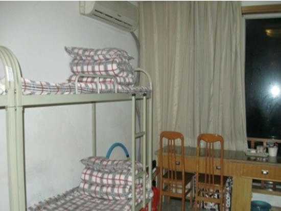 hotelPic