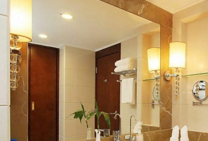 hotelPic