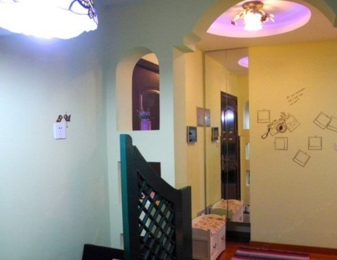 hotelPic