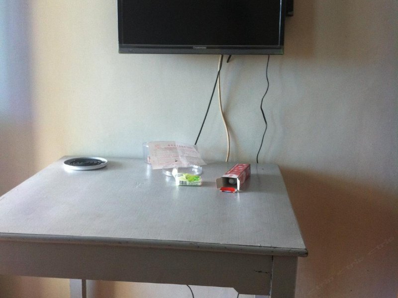 hotelPic