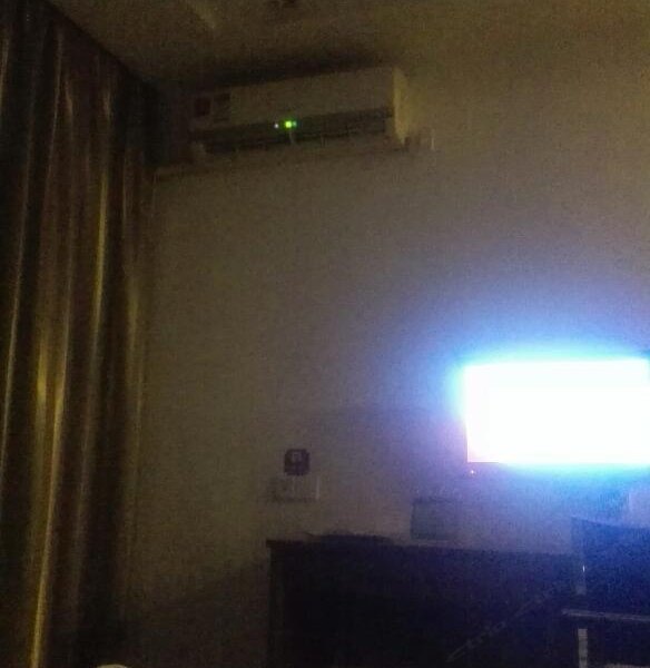hotelPic