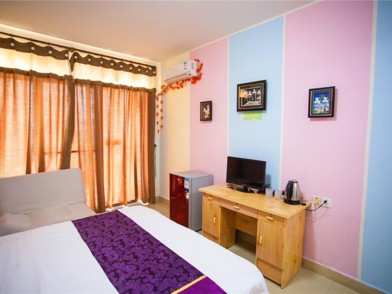 hotelPic