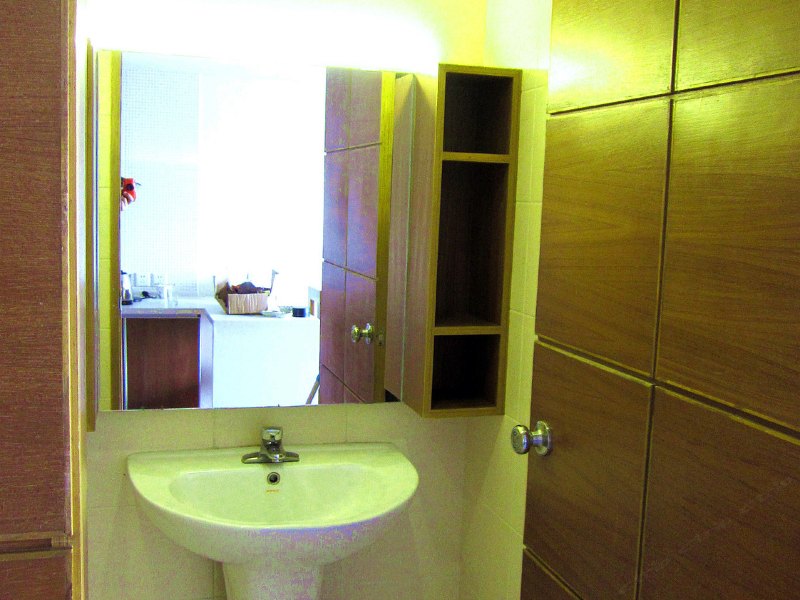 hotelPic