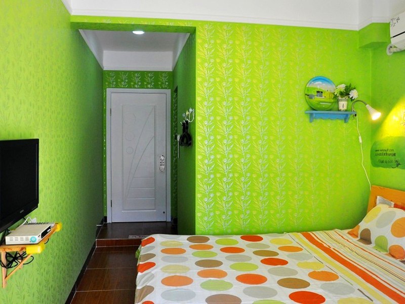 hotelPic