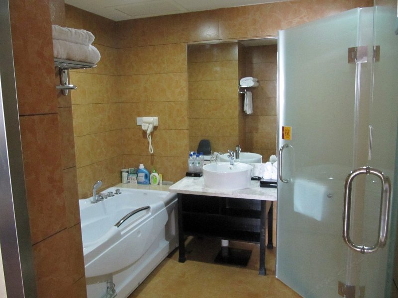 hotelPic