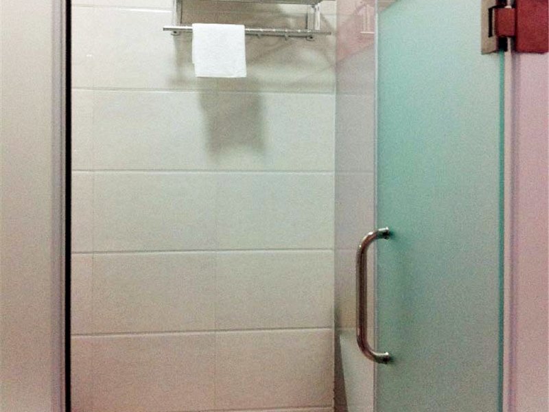hotelPic