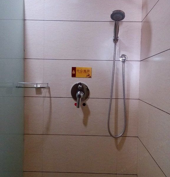 hotelPic
