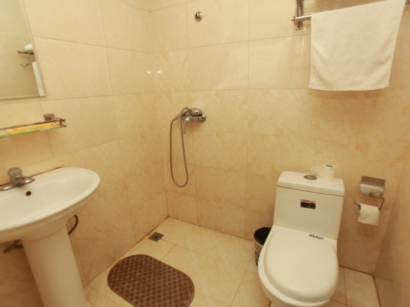 hotelPic