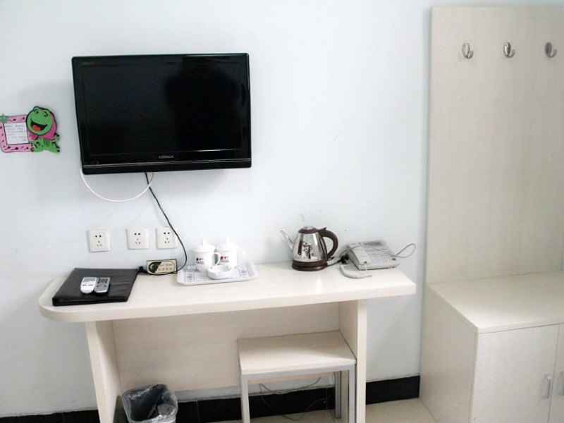 hotelPic