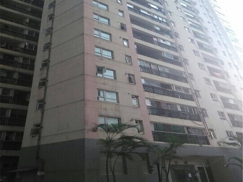 hotelPic