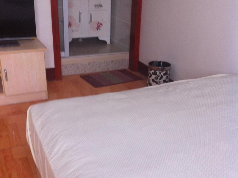 hotelPic