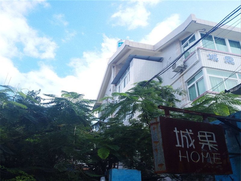 hotelPic