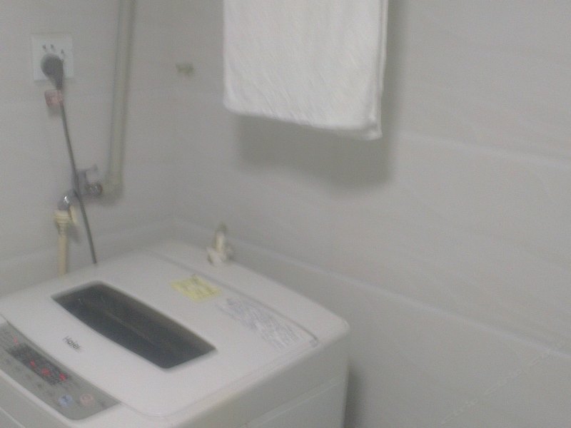 hotelPic