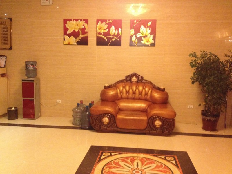 hotelPic