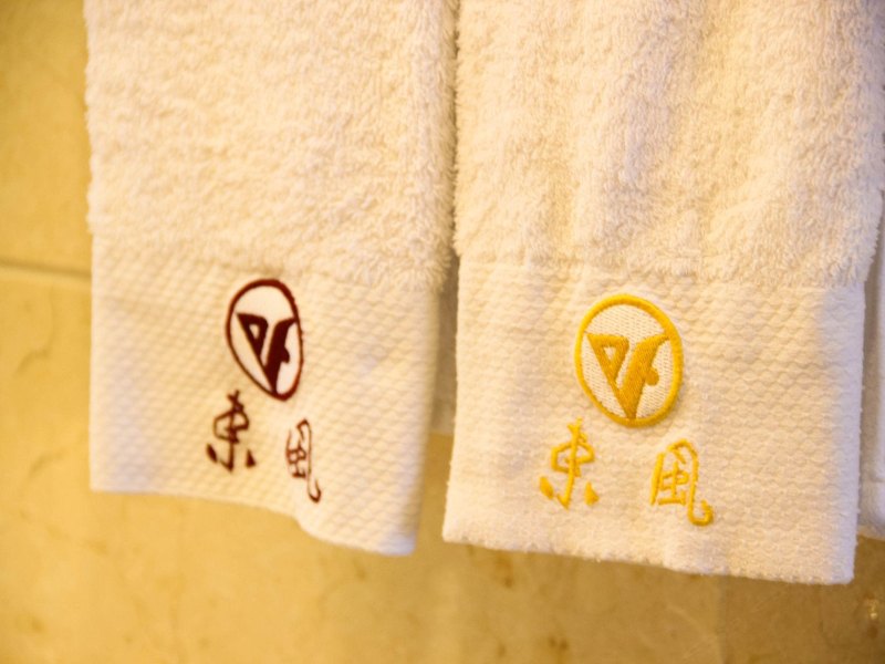 hotelPic