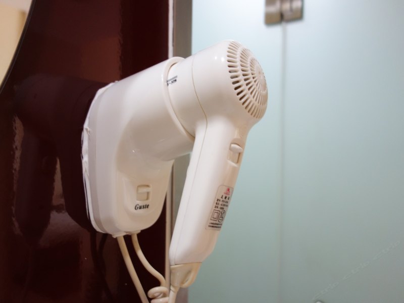 hotelPic
