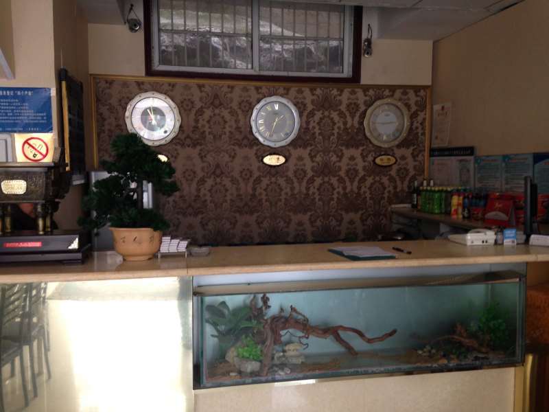 hotelPic