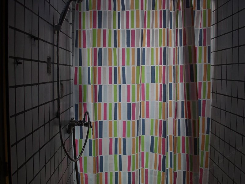 hotelPic