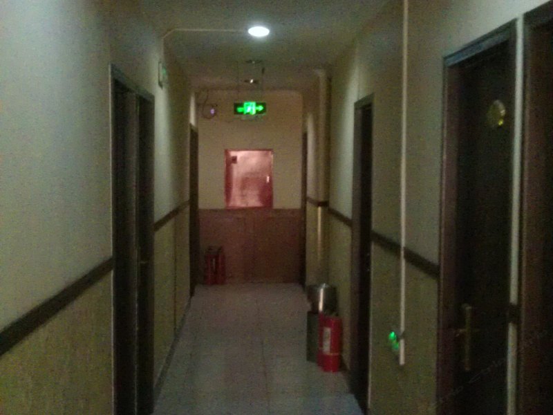 hotelPic